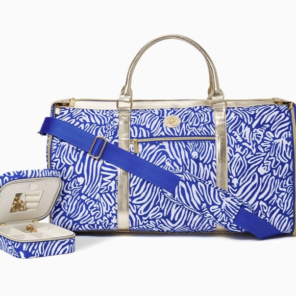 New in packaging Lilly Pulitzer weekender/garment bag and travel Jewlery case. - Picture 1 of 6